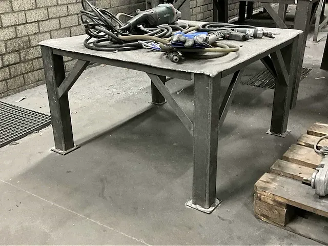 Profielstaal werktafels / lastafels (18x) - afbeelding 11 van  18