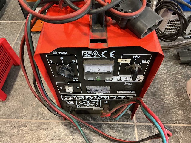 Progress - 25 48v - battery chargers - afbeelding 1 van  1