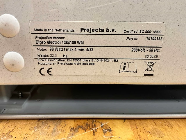 Projecta elektrisch beamerscherm - afbeelding 4 van  5