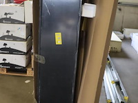 Proline hoge badkamerkast 1 deur push-to-open - mat zwart - 35x35x169cm | nieuw in doos - afbeelding 3 van  5