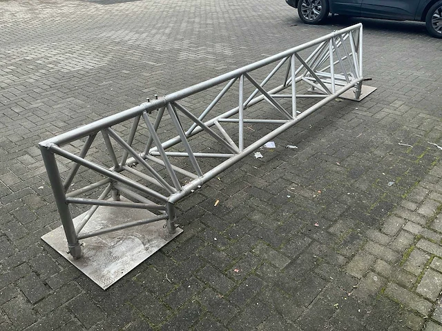Prolyte aluminium trus poort opstelling - afbeelding 1 van  17