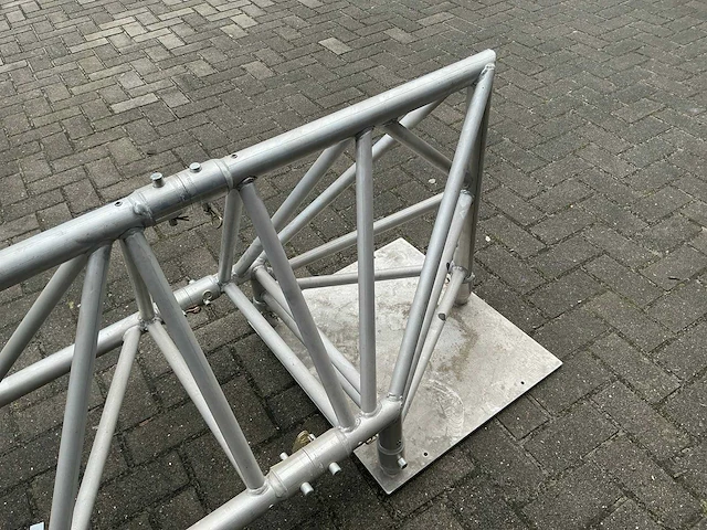Prolyte aluminium trus poort opstelling - afbeelding 16 van  17