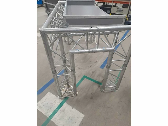 Prolyte truss dj booth - afbeelding 3 van  5