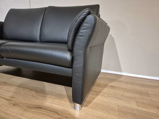 Prominent - bali 2 zits bank - showroommodel - afbeelding 8 van  12