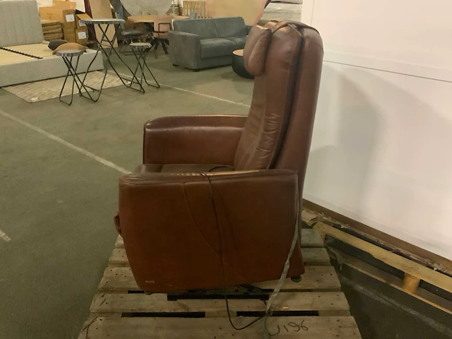 Prominent sta-op / relax fauteuil - afbeelding 3 van  8