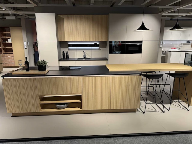 Pronorm - iluminate - eiland beurskeuken - afbeelding 1 van  75