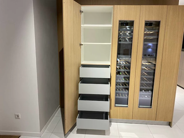 Pronorm - kastenwand met gaggenau rw414365 wijnkoeler (c) - afbeelding 9 van  14
