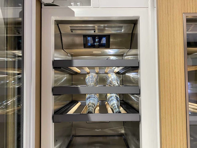 Pronorm - kastenwand met gaggenau rw414365 wijnkoeler (c) - afbeelding 11 van  14