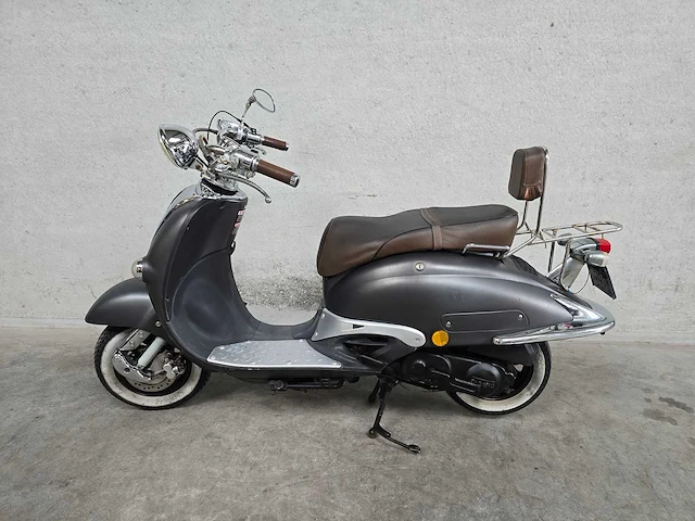 Pronto - bromscooter - amaro - scooter - afbeelding 2 van  6