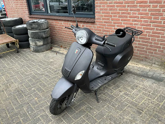 Pronto rimini - scooter - afbeelding 1 van  5