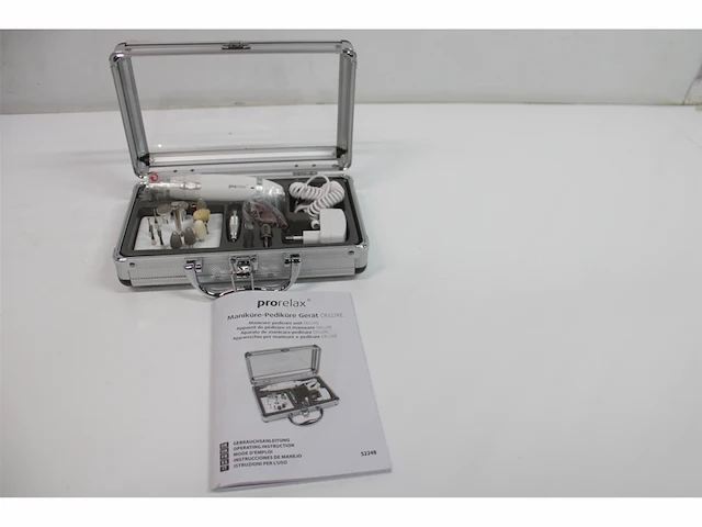 Prorelax deluxe manicure- en pedicureset inclusief luxe aluminium koffer & 15 accessoires - afbeelding 2 van  2