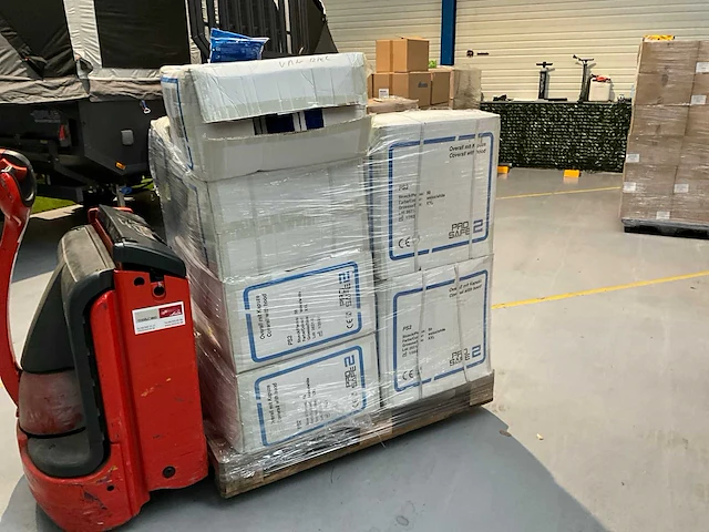 Prosafe type 5+6 wegwerp overal met capuchon - afbeelding 4 van  4