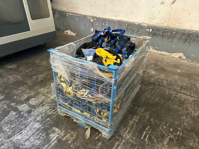 Protekt p-01 & 02 partij valbeveiliging - afbeelding 1 van  4
