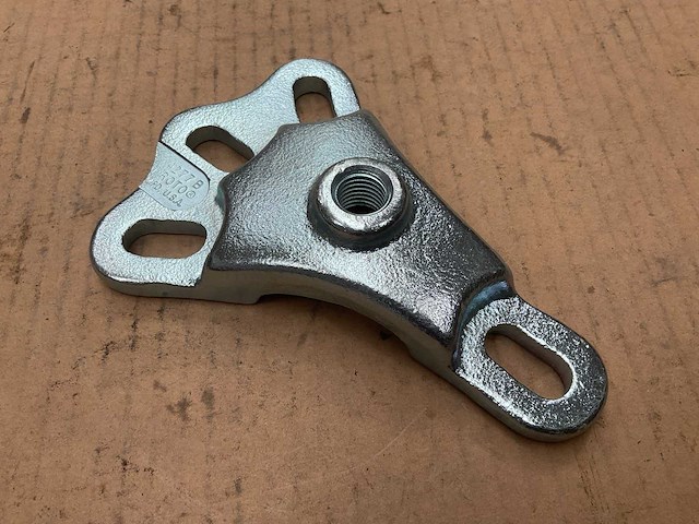 Proto 4277 b rear axle flange foot (3x) - afbeelding 1 van  3