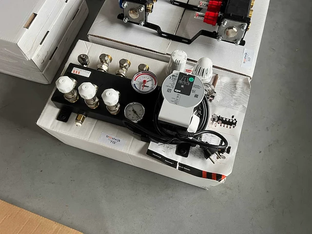 Provarmo - stc-o - vloerverwarming verdeler - afbeelding 1 van  2