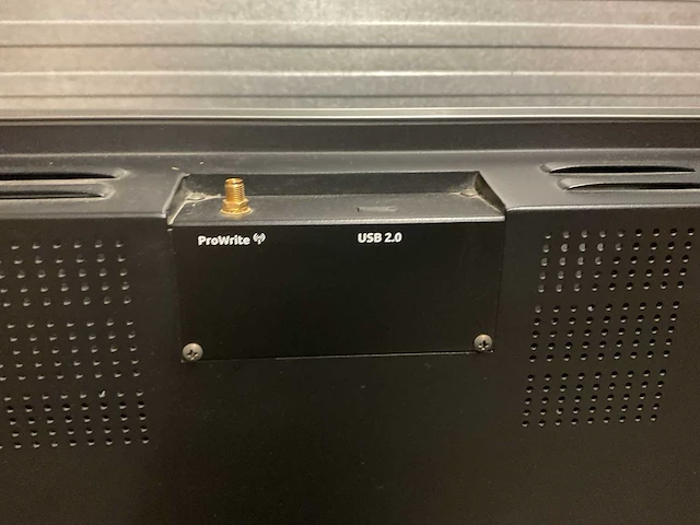 Prowise pro line ultra-hd 84” led multi-touchscreen op elektrische standaard - afbeelding 8 van  9