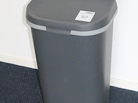 Prullenbak allibert. hoogte 70 cm. - afbeelding 2 van  2
