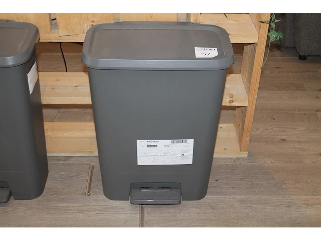 Prullenbak ikea knockla 50 liter met deksel. - afbeelding 1 van  1