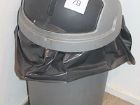 Prullenbak met deksel en hoogte 80 cm. - afbeelding 2 van  2