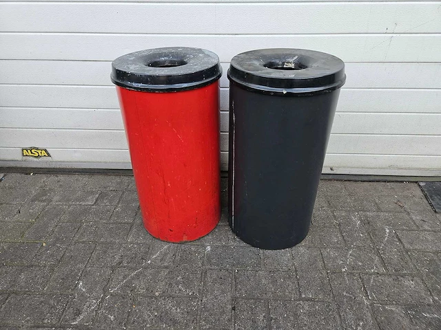 Prullenbakken (2x) - afbeelding 1 van  2