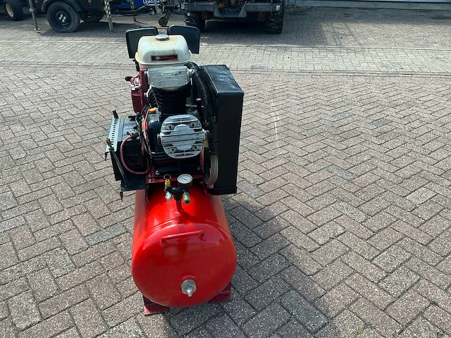 Psi 150 acg40 petrol luchtcompressor - afbeelding 5 van  10