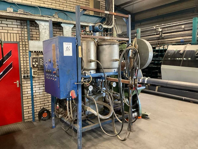 Pu hoge druk schuim installatie - afbeelding 1 van  5