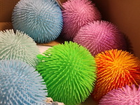 Puffer ballen 9 stuks - afbeelding 3 van  3