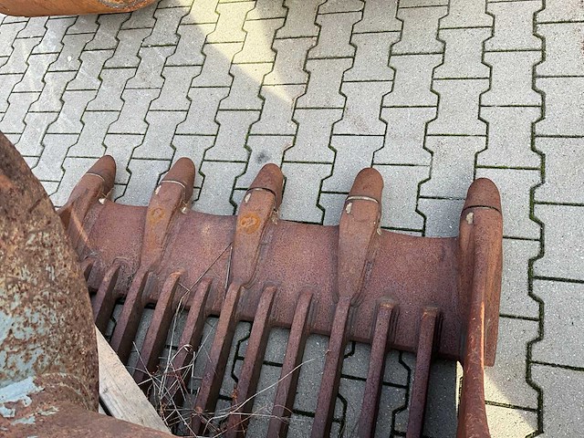 Puinbak - afbeelding 9 van  10