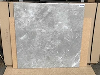 Pulpis grijs gepolijst 100x100 cm tegel 60 m² - afbeelding 8 van  9