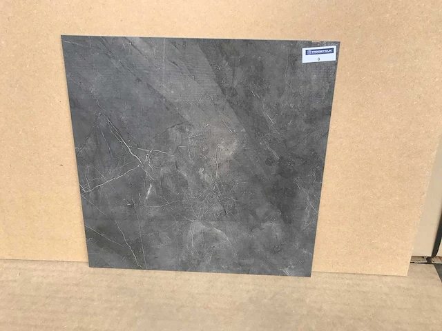 Pulpis nero gepolijst tegel 57 m² - afbeelding 4 van  8