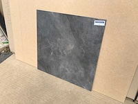 Pulpis nero gepolijst tegel 57 m² - afbeelding 6 van  8