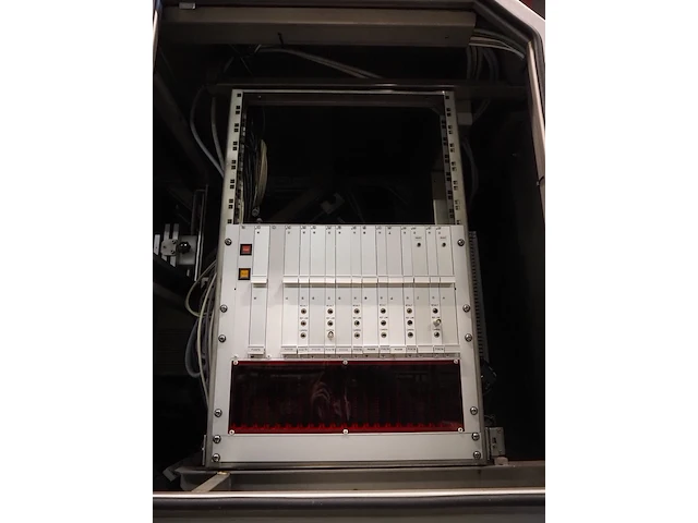 Pulsarr industrial research bv / barco machine - afbeelding 16 van  37