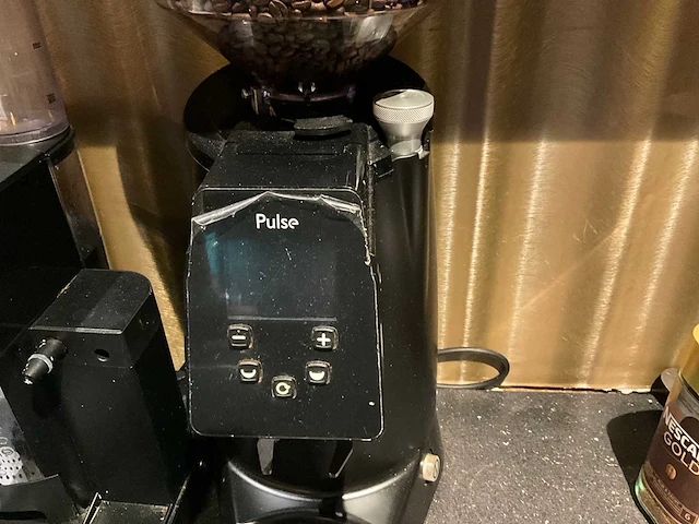 Pulse koffiemolen en espressomachine - afbeelding 3 van  7