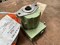 Pump - afbeelding 1 van  5