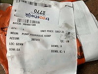 Pump - afbeelding 5 van  5