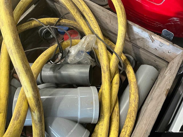 Pumps hulpstukken slangen en pomp - afbeelding 3 van  5
