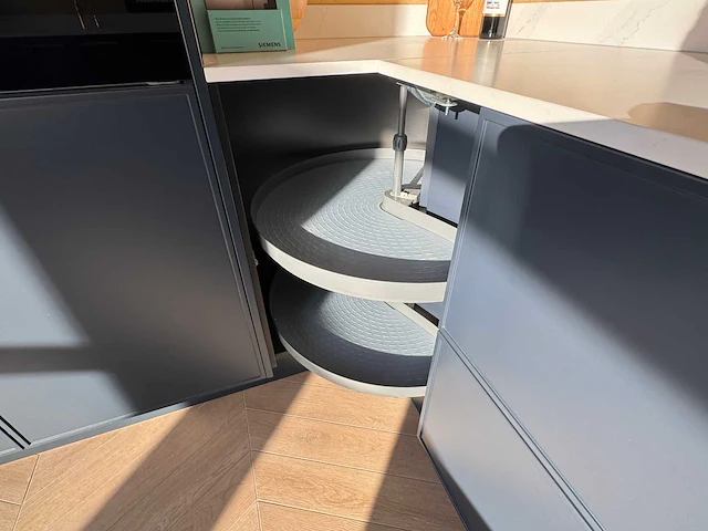 Punto - showroomkeuken - afbeelding 11 van  49