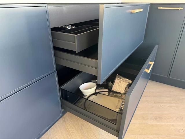 Punto - showroomkeuken - afbeelding 21 van  49