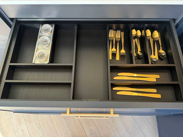 Punto - showroomkeuken - afbeelding 22 van  49