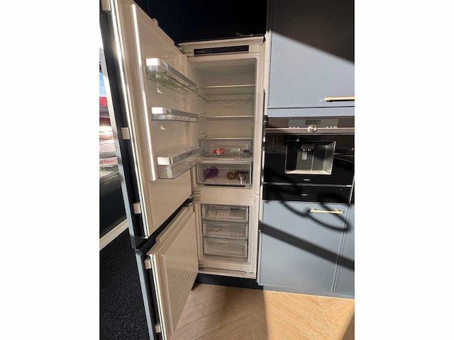 Punto - showroomkeuken - afbeelding 34 van  49