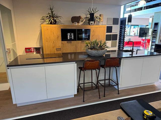 Punto - showroomkeuken - afbeelding 1 van  53