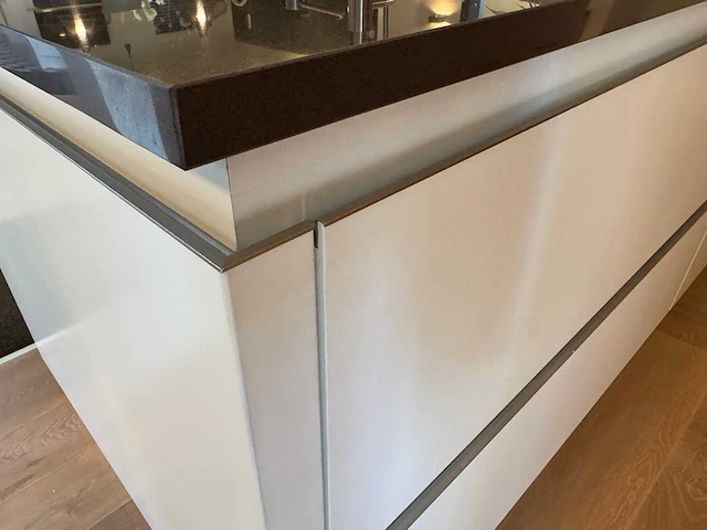 Punto - showroomkeuken - afbeelding 46 van  53