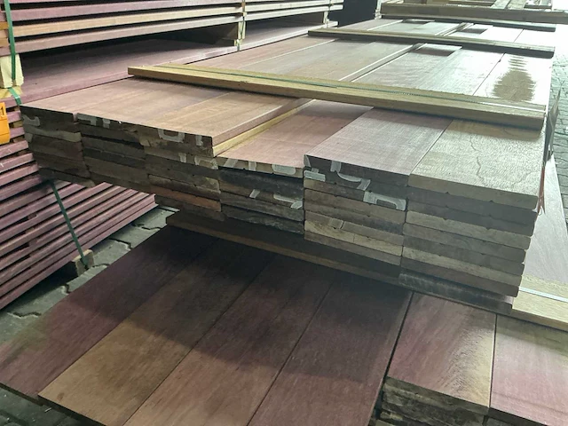 Purple heart hardhouten planken 16x140mm, lengte 200-400cm (181x) - afbeelding 3 van  3