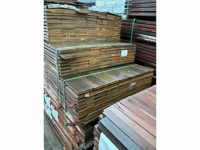 Purple heart hardhouten planken geschaafd 21x145mm, lengte 95-125cm (375x) - afbeelding 2 van  3