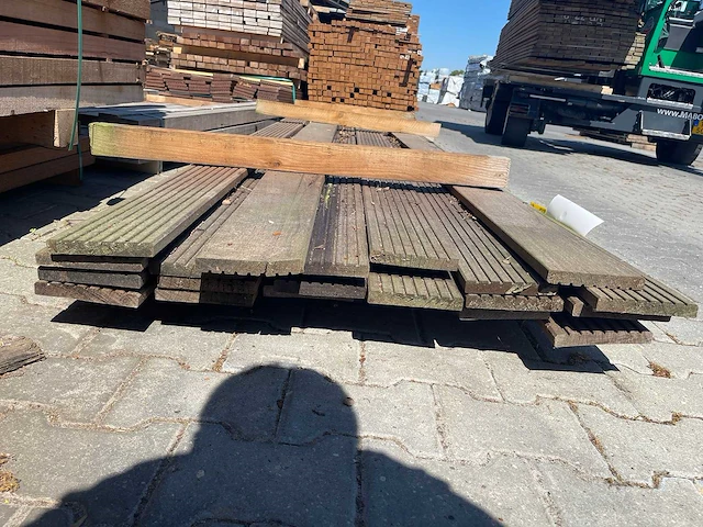 Purple heart hardhouten vlonderplanken 21x145mm, lengte 460cm (21x) - afbeelding 3 van  3