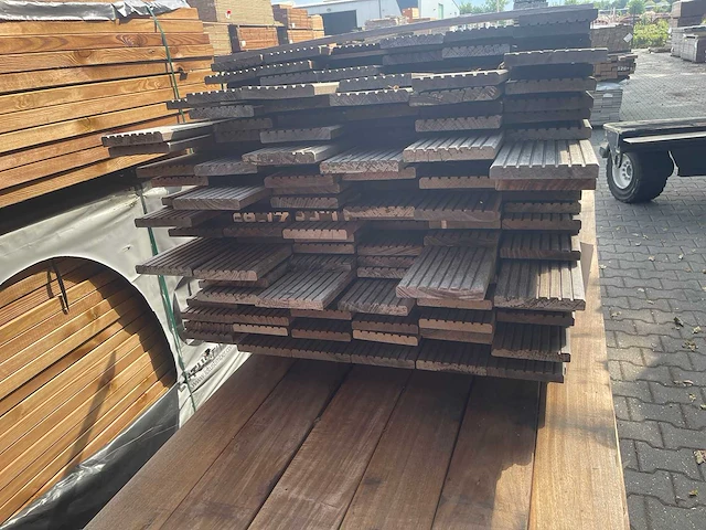 Purple heart planken geschaafd 1070-2100x145x21mm (163x) - afbeelding 3 van  3