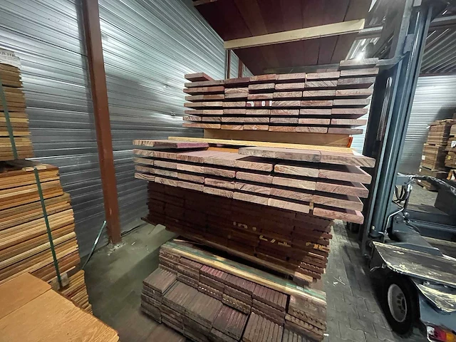 Purple heart planken geschaafd 3350-4300x120x21mm (84x) - afbeelding 3 van  3