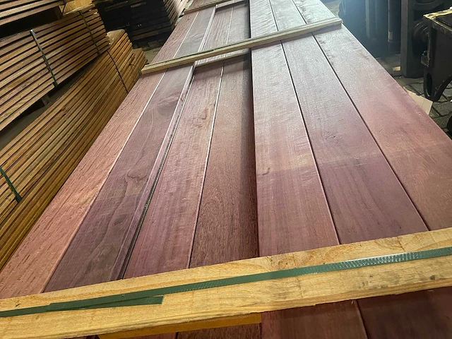 Purple heart planken geschaafd 4000-4300x120x21mm (30x) - afbeelding 1 van  3