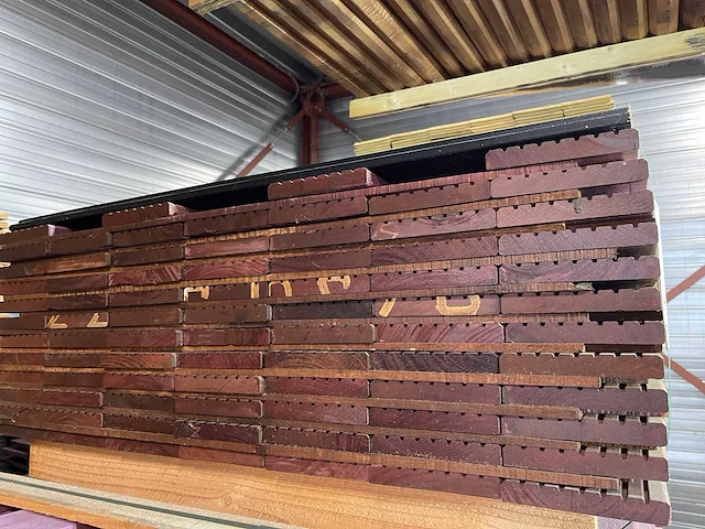 Purple heart vlonderplanken 1250x145x21mm (81x) - afbeelding 3 van  3