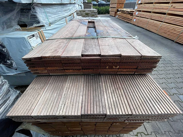 Purple heart vlonderplanken 2150-2450x145x21mm (76x) - afbeelding 1 van  3